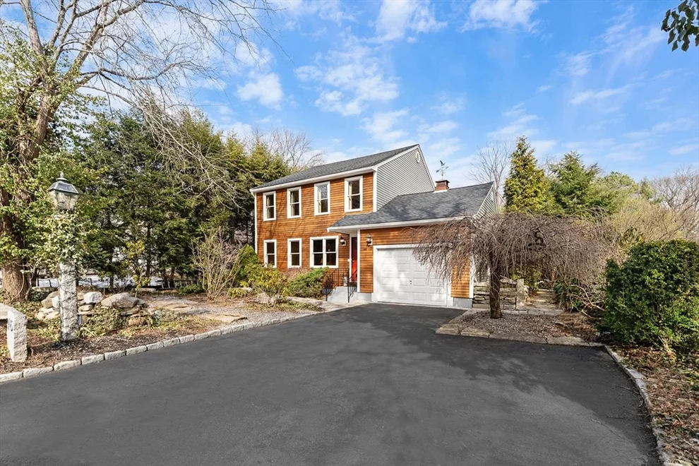 Unit for sale at 46 Perry Henderson Dr, Framingham, MA 01701