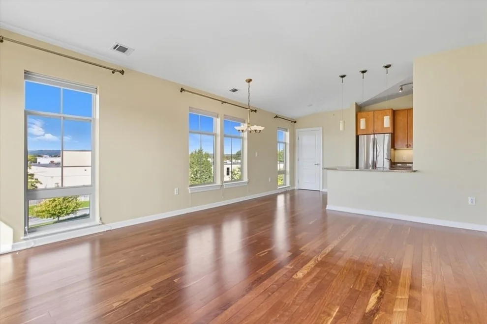 Unit for sale at 4 Repton Circle, Watertown, MA 02472