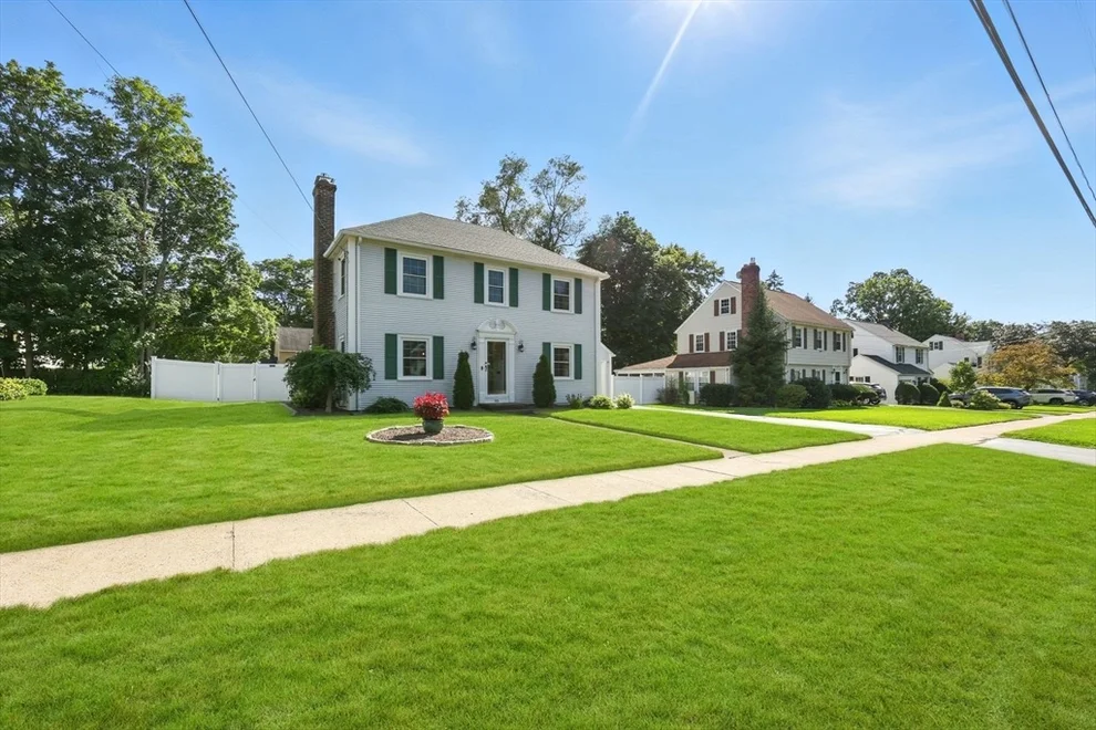 Unit for sale at 95 Field Rd, Longmeadow, MA 01106