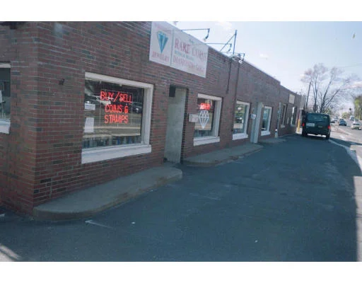 Unit for sale at 174 No. Main Street, East Longmeadow, MA 01028