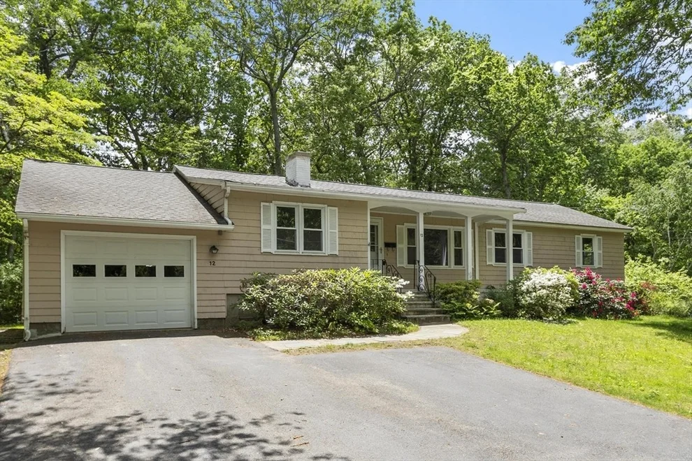 Unit for sale at 12 Abbott Lane, Chelmsford, MA 01824