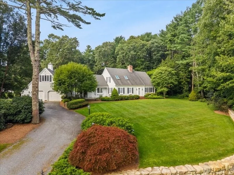 Unit for sale at 14 Red Maple Run, Dartmouth, MA 02747