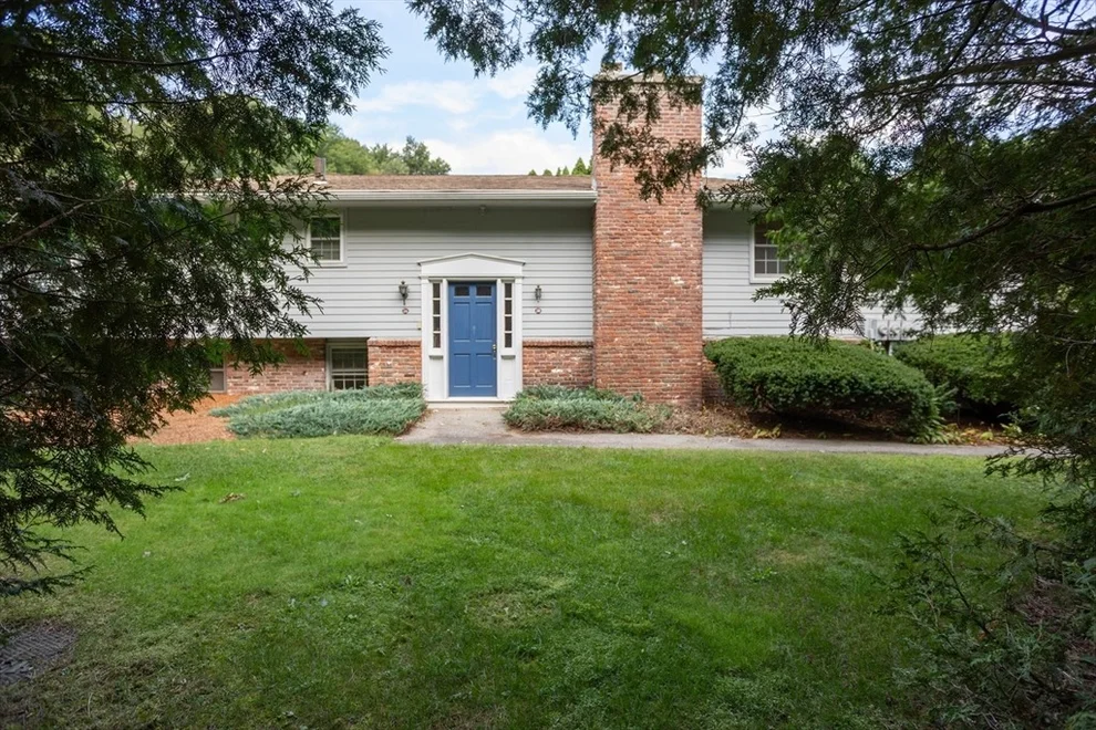 Unit for sale at 113 Brigham St, Hudson, MA 01749