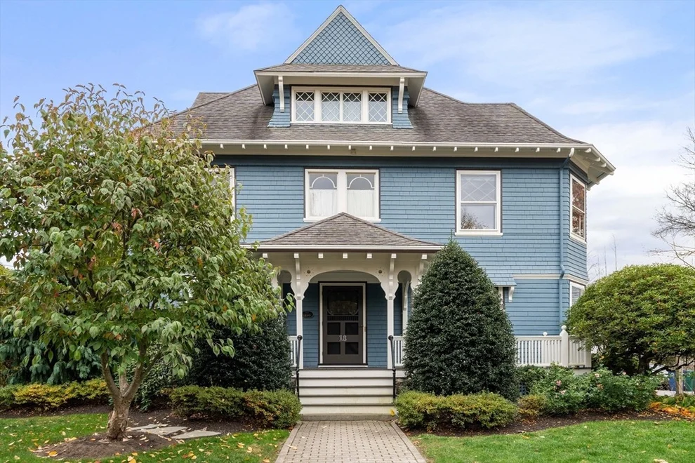Unit for sale at 18 Washington Park, Newton, MA 02460