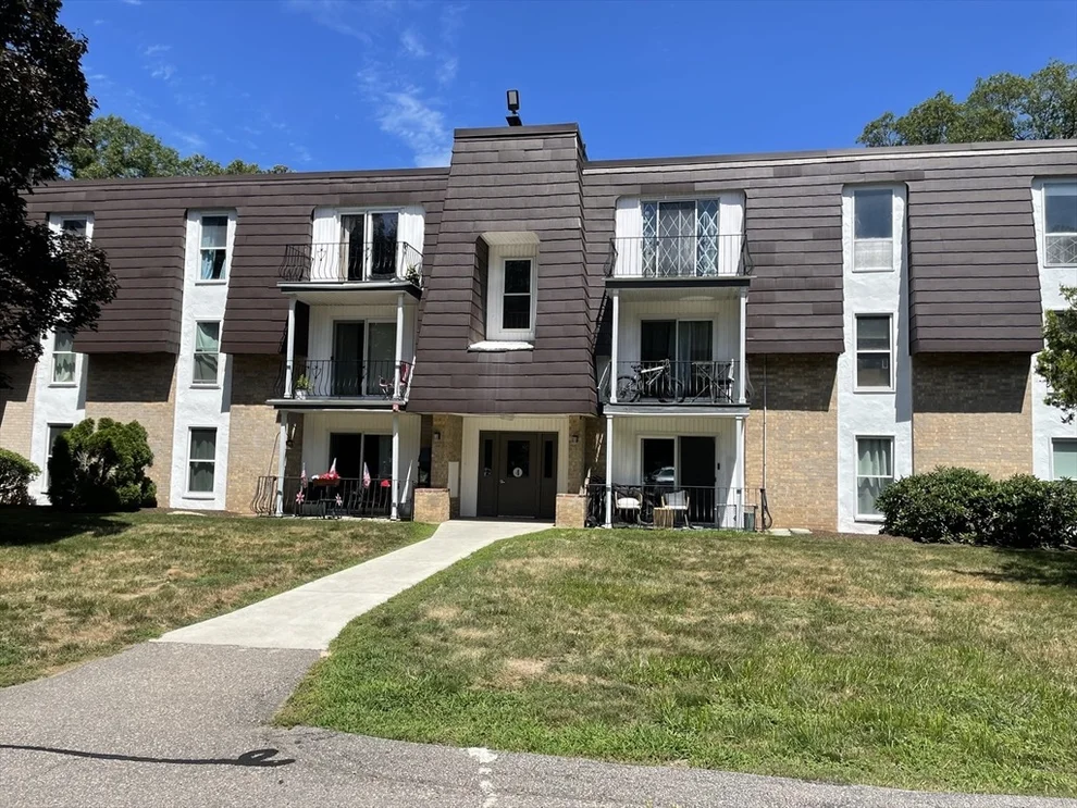 Unit for sale at 4 Kennedy Lane, Milford, MA 01757