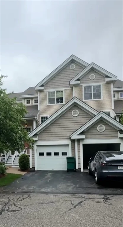 Unit for sale at 5 Lincoln Ln, Grafton, MA 01536