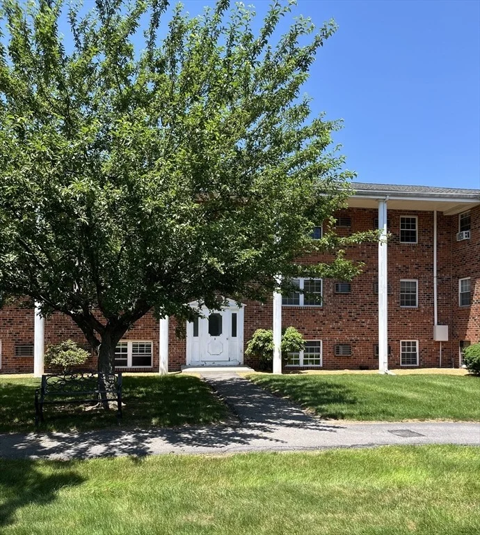 Unit for sale at 89 Pleasant St, Medfield, MA 02052