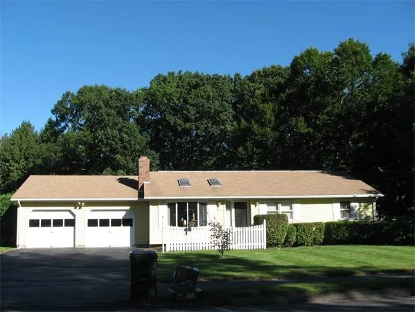 Unit for sale at 11 Sterling Dr, Easthampton, MA 01027