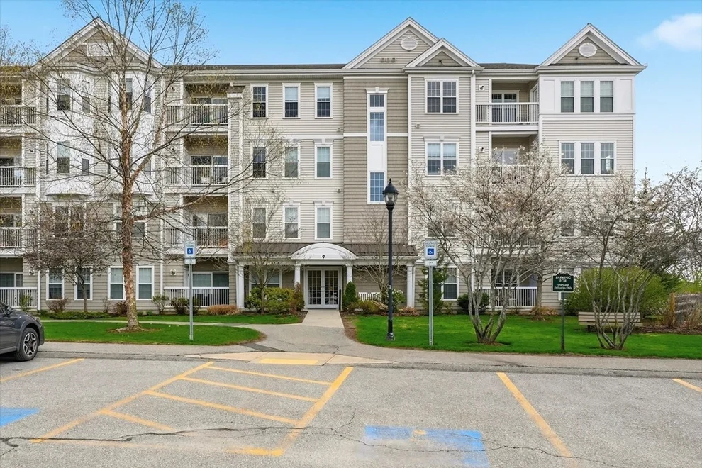 Unit for sale at 9 Morgan Dr, Natick, MA 01760