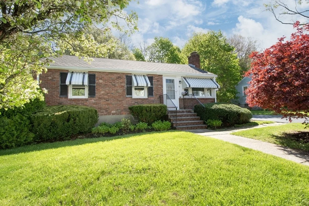 Unit for sale at 81 Livoli Ave, Braintree, MA 02184
