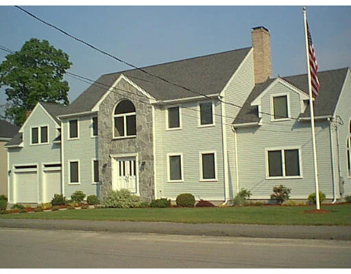Unit for sale at 61 Kings Rd, Norwood, MA 02062