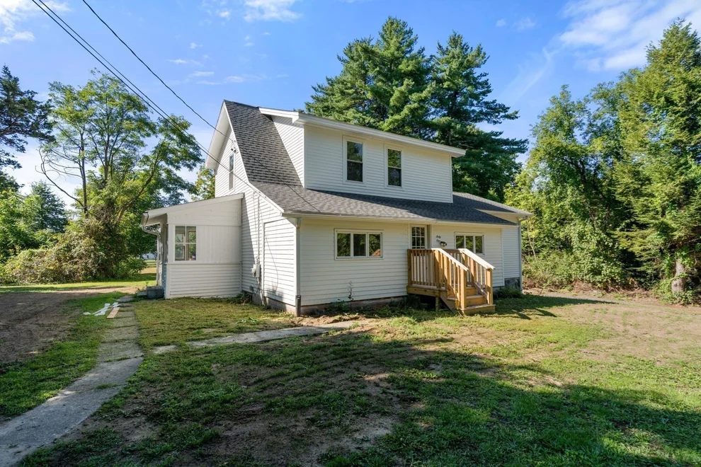 Unit for sale at 61 Pelham Rd, Amherst, MA 01002