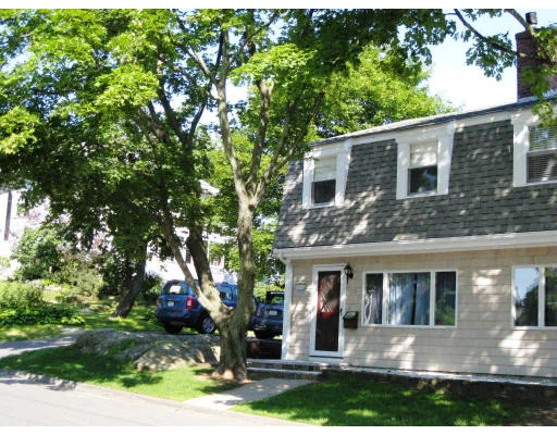 Unit for sale at 18 Walnut, Marblehead, MA 01945