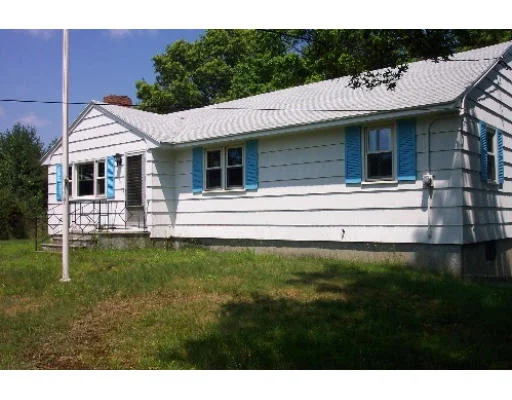 Unit for sale at 45 Chandler Rd, Andover, MA 01810