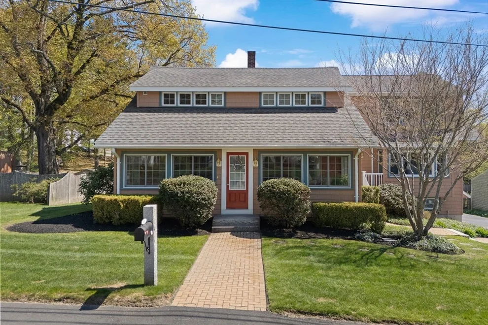 Unit for sale at 11 Highland Ave, Groveland, MA 01834