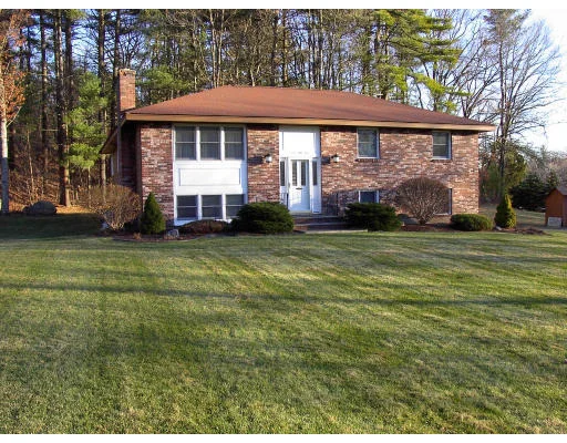 Unit for sale at 7 Foley Dr, North Reading, MA 01864