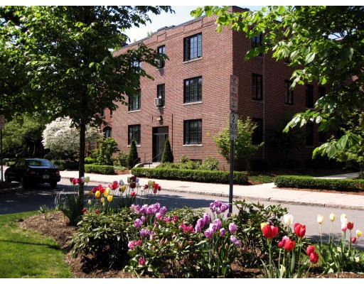 Unit for sale at 17 Monmouth Ct, Brookline, MA 02446