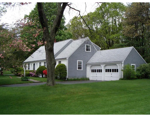 Unit for sale at 36 Standish Circle, Wellesley, MA 02481