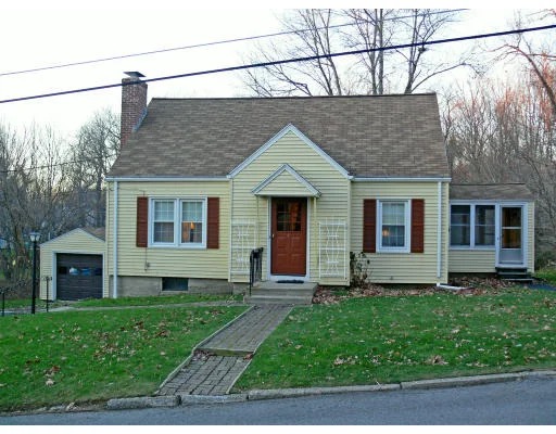 Unit for sale at 1 Brentwood Dr, Holden, MA 01520