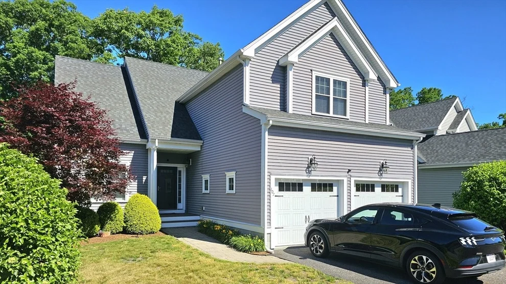 Unit for sale at 107 Winterberry Lane, Easton, MA 02356