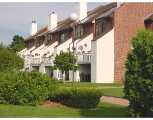 Unit for sale at 126 Merrimac St, Newburyport, MA 01950