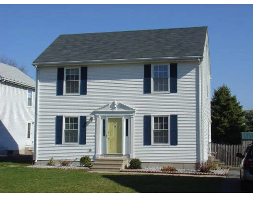Unit for sale at 7 Jennifer Lane, East Longmeadow, MA 01028