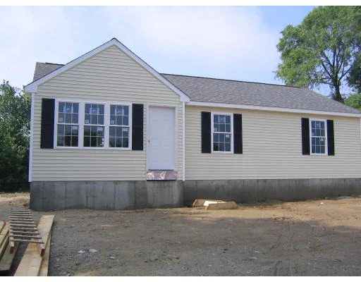 Unit for sale at 4 Little League Lane, Webster, MA 01570