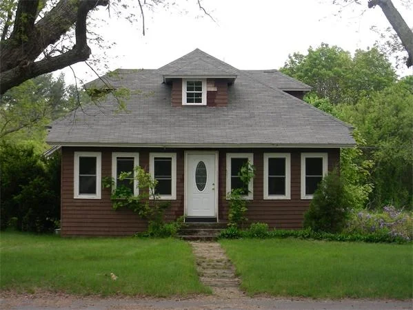 Unit for sale at 109 Main St, Lakeville, MA 02347