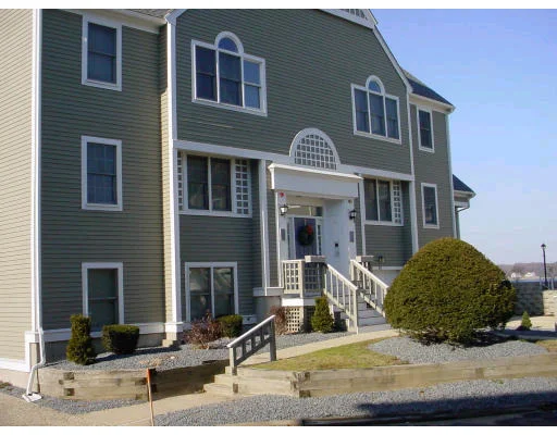 Unit for sale at 700 Shore Dr, Fall River, MA 02721