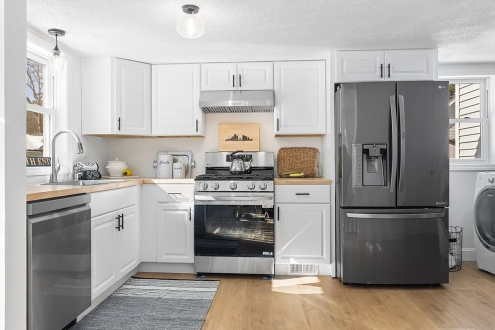 Unit for sale at 6 Sachem Rd, Norton, MA 02766