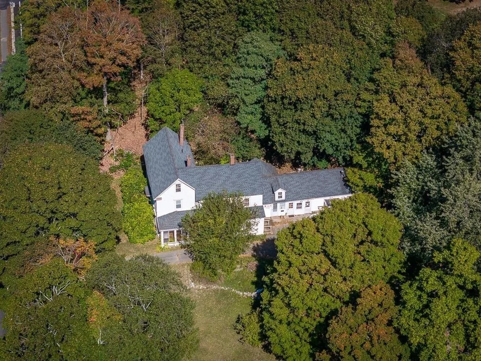 Unit for sale at 98 Main St, Wenham, MA 01984