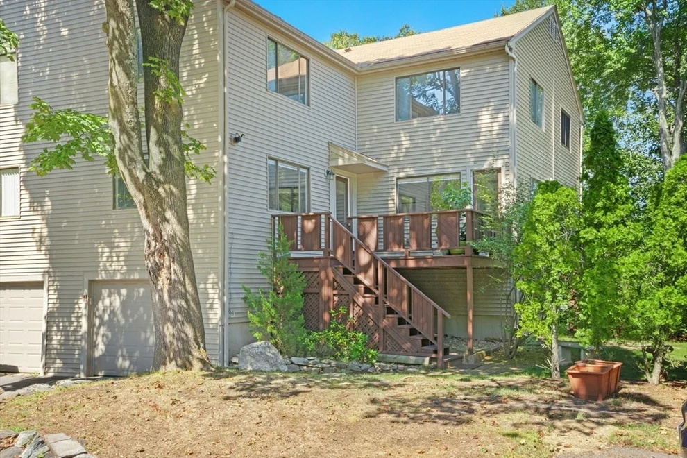 Unit for sale at 123 Chapin Rd, Hudson, MA 01749