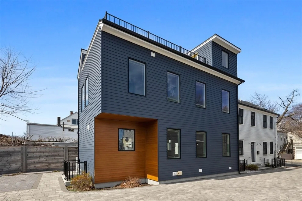 Unit for sale at 152 Charles Street, Cambridge, MA 02141