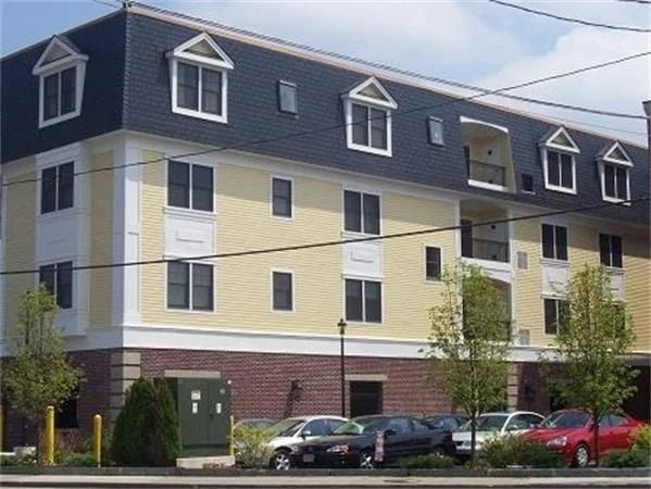Unit for sale at 270 North Main Street, Mansfield, MA 02048