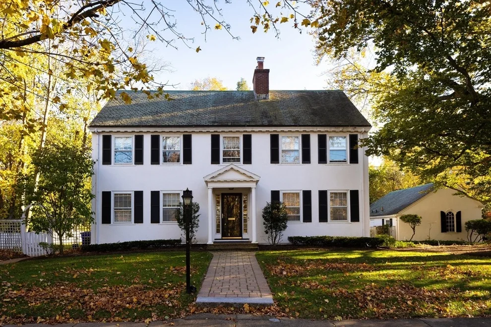 Unit for sale at 138 Waban Avenue, Newton, MA 02468