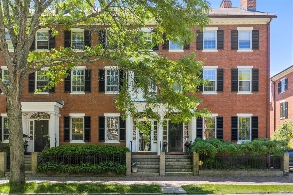 Unit for sale at 33 Chestnut St, Salem, MA 01970