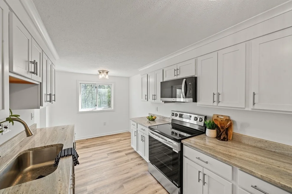 Unit for sale at 10 Ledgewood Way, Peabody, MA 01960