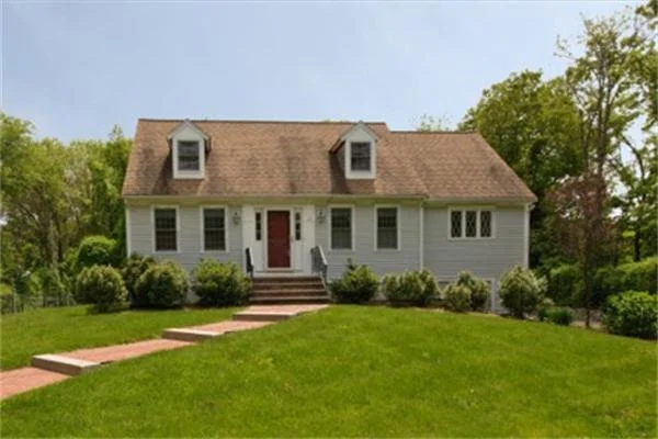 Unit for sale at 90 Nokomis Rd, Hingham, MA 02043