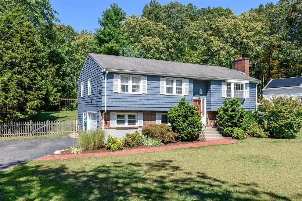 Unit for sale at 425 Village St, Millis, MA 02054