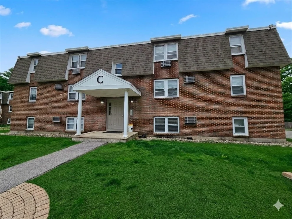 Unit for sale at 870 Haverhill St, Rowley, MA 01969