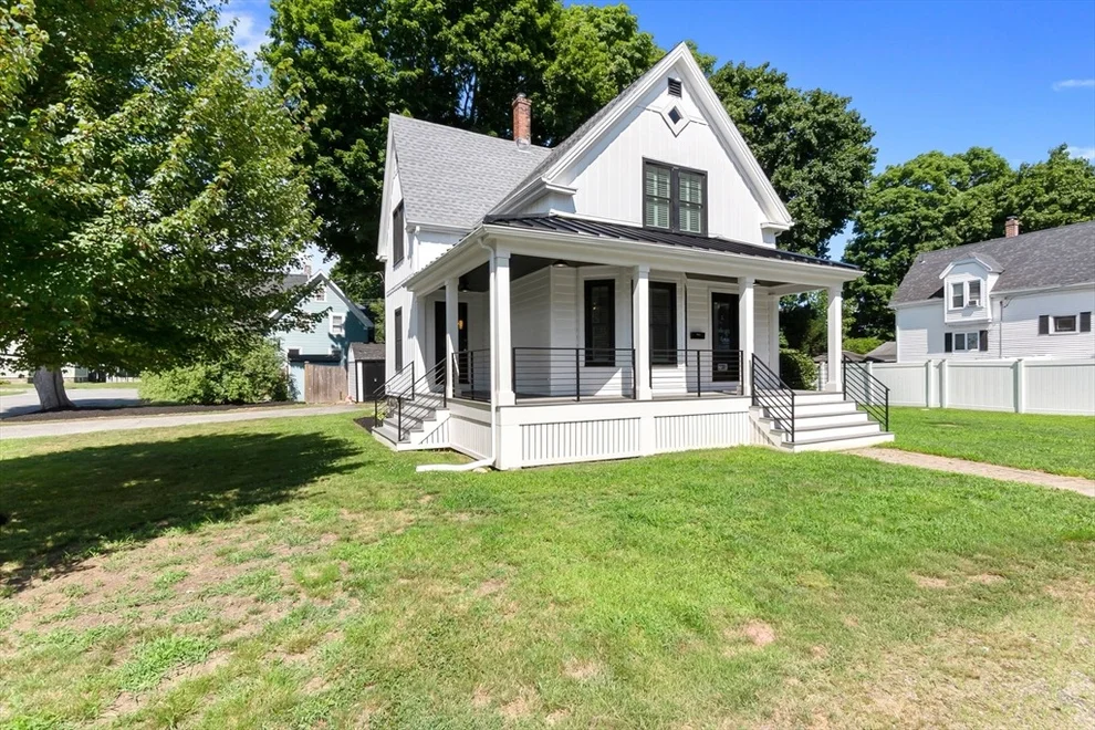 Unit for sale at 13 Pleasant St, Hamilton, MA 01982