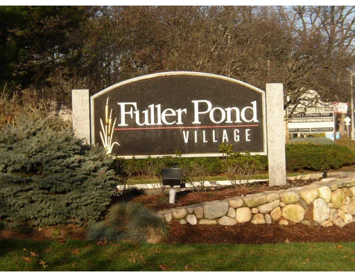 Unit for sale at 24 Meeting House Sq, Middleton, MA 01949
