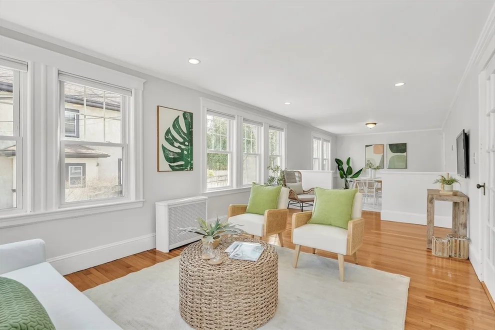 Unit for sale at 88 Warwick Rd, Newton, MA 02465
