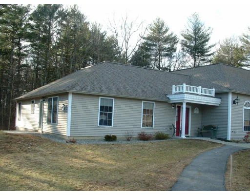 Unit for sale at 43 Lantern Lane, Kingston, NH 03848