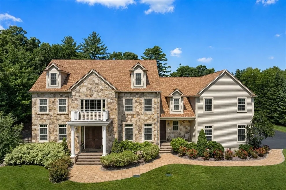 Unit for sale at 50 Opal Circle, Franklin, MA 02038