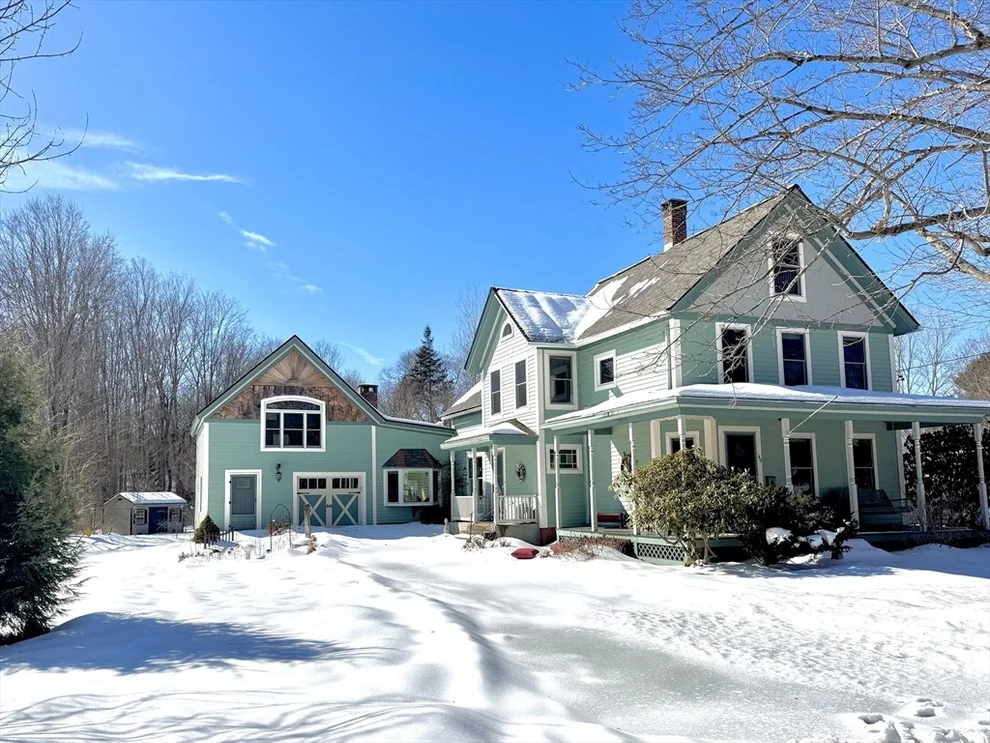 Unit for sale at 40 School St, Northborough, MA 01532