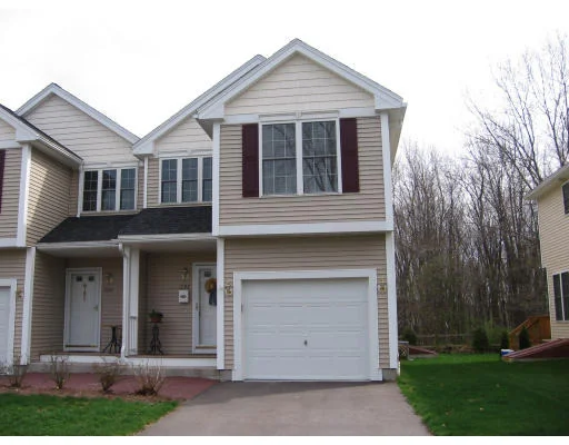 Unit for sale at 297 Farrwood Dr, Haverhill, MA 01835