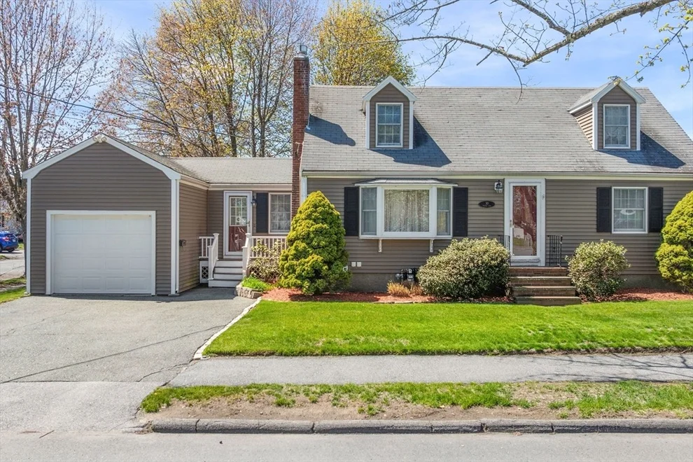 Unit for sale at 30 Walter Rd, Danvers, MA 01923
