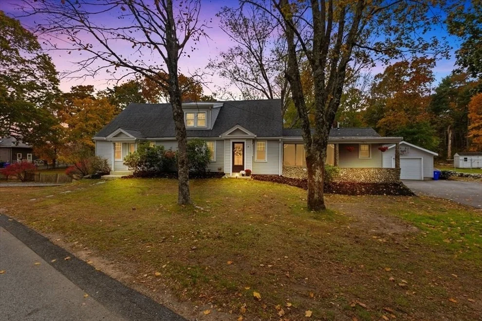 Unit for sale at 2 Bassett St, Taunton, MA 02780