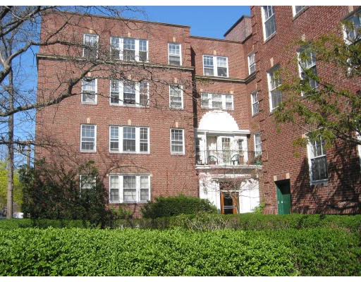 Unit for sale at 393 Broadway, Cambridge, MA 02139